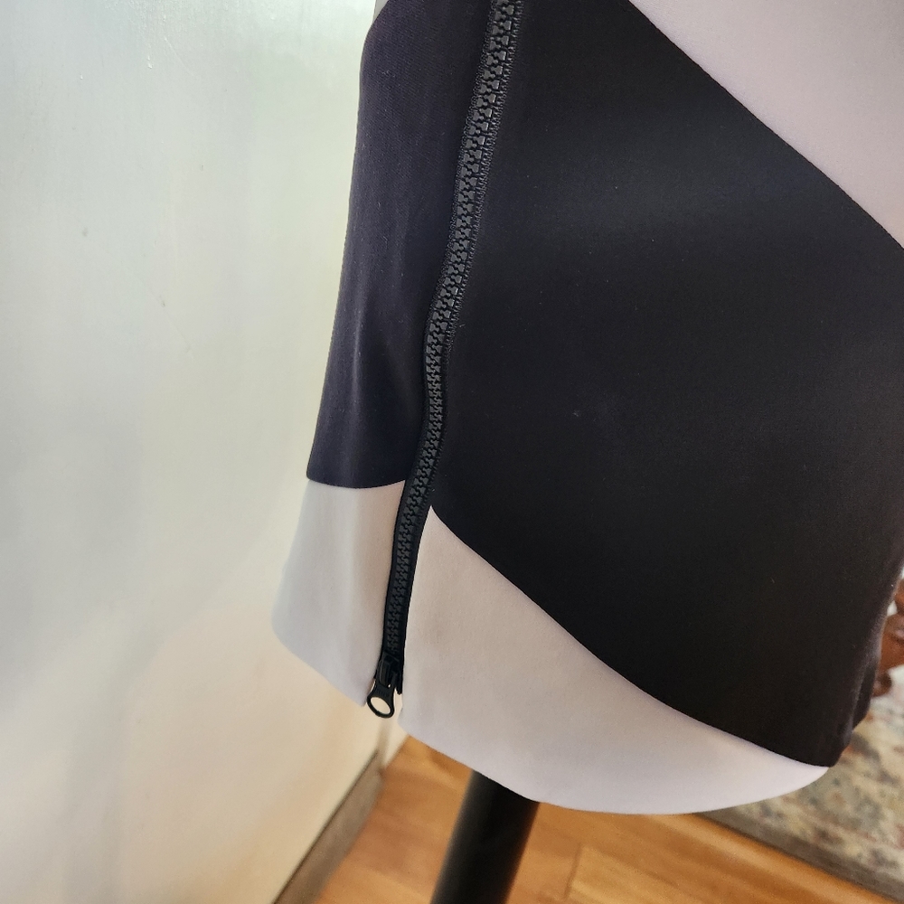 Joseph Ribkoff Black and White Striped Sheath Dress Size 6 - Picture 6 of 9
